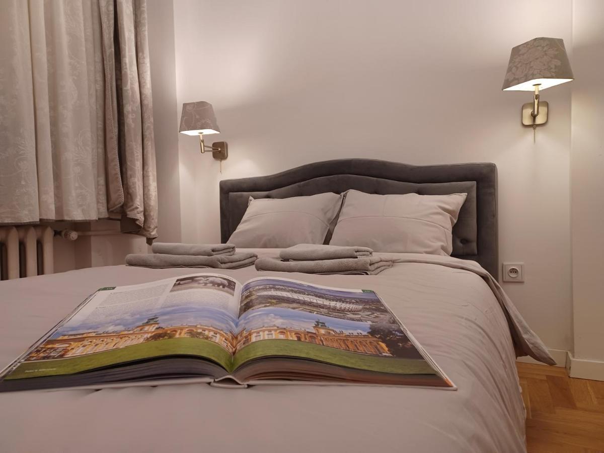 Luxury Living Kopernik Appartement Warschau Buitenkant foto